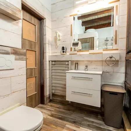 Pod Hradem - Vranovská Přehrada, Bítov-horka Apartmán *