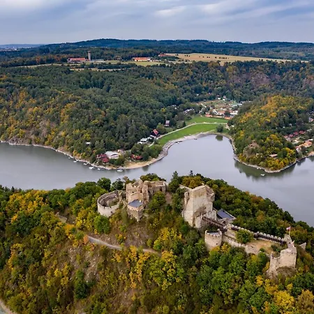 Pod Hradem - Vranovská Přehrada, Bítov-horka Apartmán Bítov