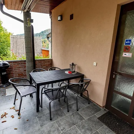Apartment Pod Hradem - Vranovska Prehrada, Bitov-horka